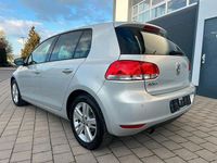 Gebraucht VW Golf VII Match 105 PS (77 kW) 2012 Silber Limousine