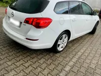 Gebraucht Opel Astra 160 PS (117 kW) 2011 Weiß Kombi