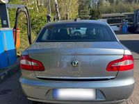 Gebraucht Skoda Superb 160 PS (117 kW) 2010 Grau Limousine