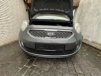 Gebraucht Kia Venga 90 PS (66 kW) 2010 Grau Kleinwagen