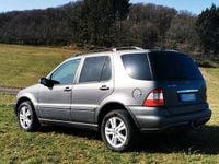 Gebraucht Mercedes ML500 292 PS (214 kW) 2002 Schwarz SUV