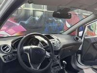 Używany Ford Fiesta SYNC Edition 82 KM (60 kW) 2014 Biały Hatchback