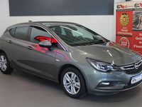 Używany Opel Astra Dynamic 150 KM (110 kW) 2017 Szary Sedan/Limuzyna