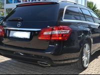 Gebraucht Mercedes E350 Avantgarde 265 PS (194 kW) 2012 Schwarz metallic Kombi