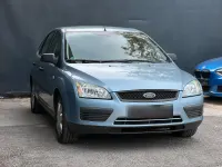 Gebraucht Ford Focus 101 PS (74 kW) 2006 Silber Limousine