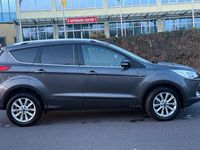 Gebraucht Ford Kuga 150 PS (110 kW) 2015 Grau SUV