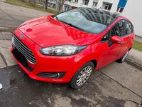 Gebraucht Ford Fiesta 101 PS (74 kW) 2015 Rot Kleinwagen