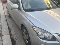 Gebraucht Hyundai i30 Comfort 109 PS (80 kW) 2009 Silber Limousine