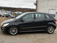 Gebraucht Mercedes B180 109 PS (80 kW) 2010 Schwarz Van / Kleinbus