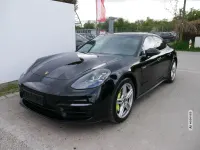 Gebraucht Porsche Panamera 4 330 PS (242 kW) 2021 Schwarz metallic Kleinwagen