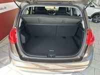 Gebraucht Kia Venga DREAM-TEAM Edition 90 PS (66 kW) 2015 Sandbeige met. Kleinwagen