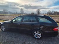 Gebraucht Mercedes E220 Classic 150 PS (110 kW) 2004 Schwarz Kombi