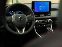 Gebraucht Suzuki Across 185 PS (136 kW) 2025 Platinium white pearl met SUV