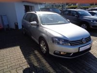 Gebraucht VW Passat 140 PS (102 kW) 2011 Silber metallic Kombi