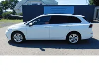 Gebraucht VW Golf VIII Life 110 PS (80 kW) 2023 Purewhite c9a (weiß)weiß Kombi