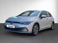 Używany VW Golf VIII Active 150 KM (110 kW) 2023 Srebrny Sedan/Limuzyna