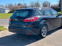 Gebraucht Ford Focus 100 PS (73 kW) 2014 Schwarz Kombi