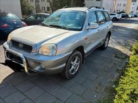 Gebraucht Hyundai Santa Fe 145 PS (106 kW) 2002 Silber SUV