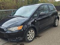 Second-hand Mitsubishi Colt 75 CP (55 kW) 2011 Negru Hatchback