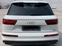 Używany Audi Q7 Comfort 272 KM (200 kW) 2016 Biały SUV