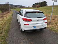 gebraucht Hyundai i30 1.4 Pure *KLIMA*TEMPO* 8xReifen Limousine