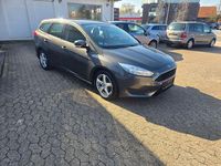 Gebraucht Ford Focus Trend 125 PS (91 kW) 2017 Grau Kombi