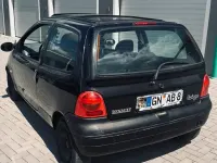 Używany Renault Twingo 75 KM (55 kW) 2003 Czarny Hatchback