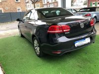 Gebraucht VW Eos Basis 122 PS (89 kW) 2012 Deep black perleffekt Cabrio