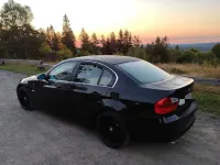 Second-hand BMW 325 Sport Line 218 CP (160 kW) 2006 Negru Berlinǎ