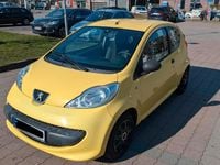 Gebraucht Peugeot 107 68 PS (50 kW) 2006 Gelb Kleinwagen