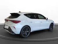 Neu Cupra Leon VZ 272 PS (200 kW) 2025 "nevada" weiss Limousine