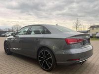 Gebraucht Audi A3 Sport 116 PS (85 kW) 2018 Monsungrau metallic Limousine