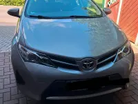 Gebraucht Toyota Auris 99 PS (72 kW) 2015 Silber Limousine