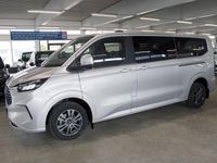 Gebraucht Ford Tourneo Titanium 136 PS (100 kW) 2025 Silber Van / Kleinbus