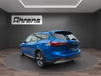 Gebraucht Ford Focus Active X 155 PS (114 kW) 2023 Dynamicblau metallic (metallic) Kombi