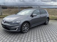 Gebraucht VW Golf 100 kW (136 PS) 2020 Grau Limousine