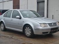 Gebraucht VW Bora Highline 102 PS (75 kW) 2000 Silber Limousine