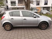 Gebraucht Opel Corsa Selection 69 PS (50 kW) 2010 Silbersee/perl silber (m2) Kleinwagen