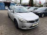 Gebraucht Kia Ceed Sportswagon 90 PS (66 kW) 2011 Silber Kombi