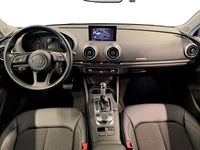 Second-hand Audi A3 Design 150 CP (110 kW) 2018 Negru Berlinǎ