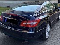 Gebraucht Mercedes E350 Elegance 292 PS (214 kW) 2011 Coupé
