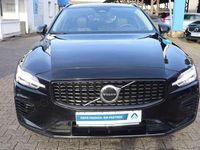 Gebraucht Volvo V60 Plus 253 PS (186 kW) 2022 Onyx black Kombi