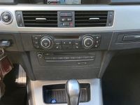 Gebraucht BMW 330 245 PS (180 kW) 2011 Limousine