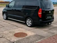 Gebraucht Hyundai H-1 125 PS (91 kW) 2011 Schwarz Van / Kleinbus