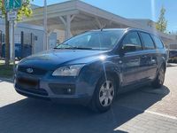 Second-hand Ford Focus 116 CP (85 kW) 2006 Albastru Break
