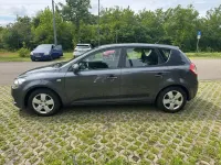 Gebraucht Kia Ceed Vision 90 PS (66 kW) 2011 Grau Kleinwagen