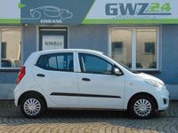 Gebraucht Hyundai i10 Edition 69 PS (50 kW) 2011 Weiß Kleinwagen