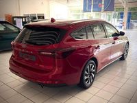Gebraucht Ford Focus Titanium 125 PS (91 kW) 2024 Andere Limousine