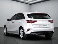 Gebraucht Kia Ceed 101 PS (74 kW) 2024 Silber Kleinwagen