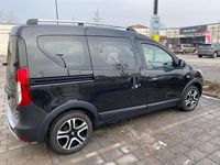 Gebraucht Dacia Dokker Stepway 90 PS (66 kW) 2018 Schwarz Van / Kleinbus
